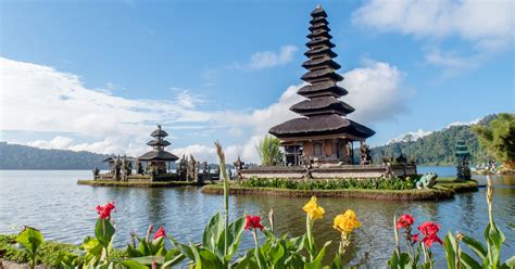 kami ingin mengunjungi tempat wisata di Bali